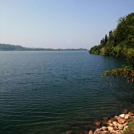 Inn On The Lake Kibuye Экстерьер фото